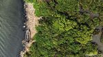 Foto Udara Pulau Sampah di Muara Angke