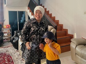 Dewi Zuhriati Tak Kuasa Menahan Tangis Saat Ceritakan Keinginan Gala Sky