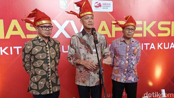 Ganjar Pranowo di Rakernas XVI Apeksi di Makassar.