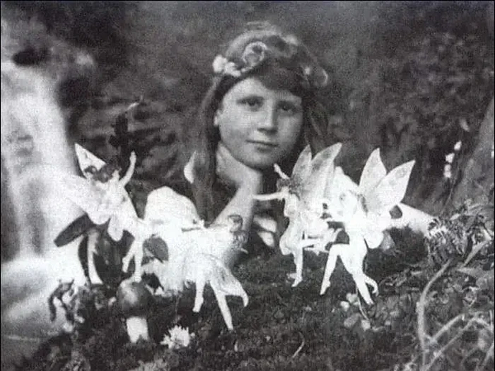 Ternyata banyak hal mengejutkan yang terjadi 100 tahun lalu. Bahkan mungkin, hal itu tidak pernah kamu bayangkan sebelumnya.