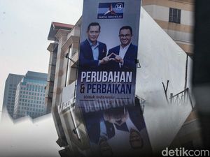 Deretan Aksi Kader Demokrat di Daerah Take Down Baliho Anies!