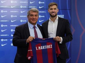 Bek Anyar Barcelona Sesumbar Timnya Lebih Oke daripada Real Madrid