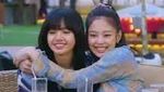 Kedekatan Jennie dan Lisa BLACKPINK saat Kulineran Berdua