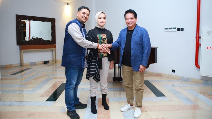 PT Bank Syariah Indonesia Tbk (BSI) berkolaborasi dengan penyanyi Putri Ariani, peraih Golden Buzzer di America’s Got Talent, menghadirkan kampanye bertajuk #LEVELUP, Kamis (13/7/2023).
