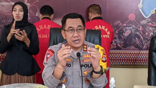 Kapolda NTB Irjen Djoko Poerwanto mengatakan dua pelaku pengoplos elpiji melakukan teknik pengalihan gas dengan cara-cara berbahaya.