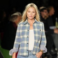 Buat kamu yang sedang mencari inspirasi padu-padan jeans dan denim, tak ada salahnya melirik gaya edgy para model Flash Runway Classy Street Fashion. Penampilan mereka merupakan bagian dari rangkaian acara Yamaha Fashion on The Edge yang masih akan terus berlanjut dengan hadirnya main event Pop Up Runway di Sentosa Senayan pada 15 Juli 2023. (Foto: AP Photo/Antonio Calanni)