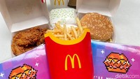 Sejak pertama kali diumumkan di Korea Selatan, kolaborasi McD dan NewJeans begitu ditunggu di Indonesia. Begini kemasan yang dihadirkan. Ada logo kelinci (Bunny) di kemasannya yang identik dengan NewJeans.