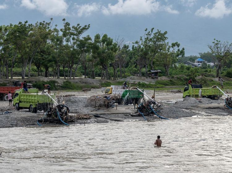 Melihat Pertambangan Rakyat di Sigi Sulawesi Tengah