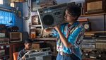 Raup Cuan dari Bisnis Reparasi Radio-radio Antik