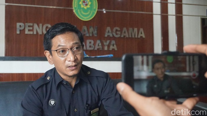 Panitera Muda Gugatan Pengadilan Agama Surabaya Koes Atmajahutama