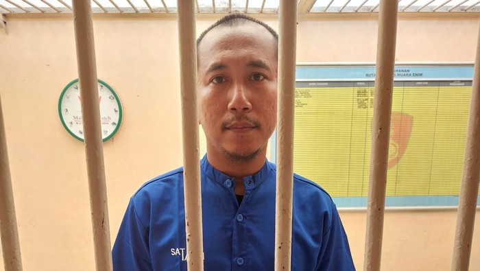 Tersangka pelatih paskibra yang minta disodomi saat ditahan dalam sel tahanan.