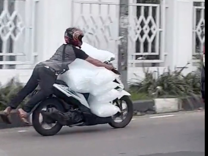 Pemotor terbang bak Superman