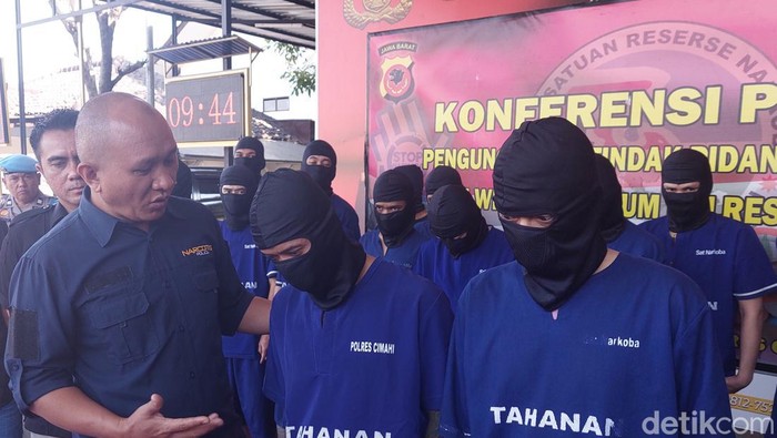 Polisi Menangkap 2 Pelaku Penyalahguna Narkotika Jenis Ganja