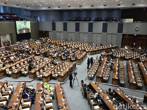 Puan Tegaskan Anggota DPR Kini Harus Hadir Fisik Usai Status Pandemi Dicabut