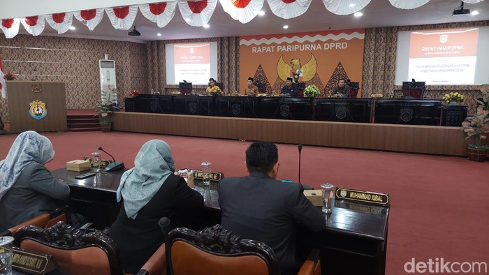 Rapat Paripurna di gedung DPRD Kendal, Kamis (13/7/2023).
