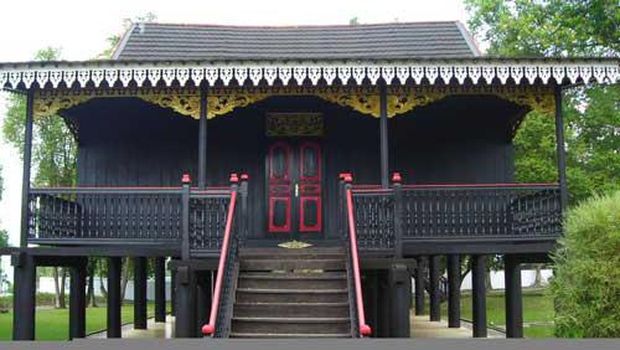Rumah adat Jambi, Kajang Lako.