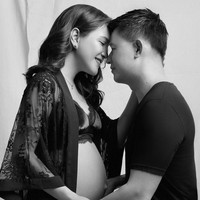 Rumah tangga Shandy dan David jauh dari isu miring. Mereka pun kerap memperlihatkan kemesraan di media sosial. Foto: Instagram/@shandyaulia