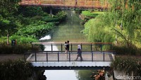 Tebet Eco Park menjadi salah satu taman yang dibangun dan direvitalisasi di era Gubernur DKI Jakarta Anies Baswedan.  