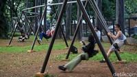 Taman yang direvitalisasi di era Gubernur DKI Jakarta Anies Baswedan ini telah dibuka pada April 2022.  