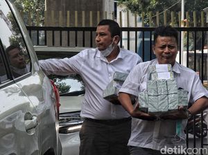 Seputar Pengembalian Uang Korupsi BTS Rp 27 M di Kejagung