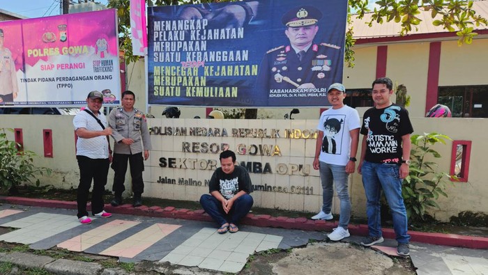 Atip, penipu modus sekolah kedinasan di saat ditangkap polisi di Bojonegoro