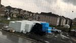 Angin Tornado Gulung Permukiman di Kanada