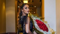Di Sosok Ketiga, Erika Carlina berperan dengan dua karakter berbeda. (Foto: dok Instagram)