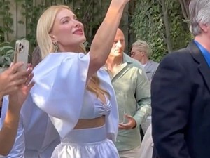 Wanita Jadi Viral karena Baju Kondangannya, Sampai Bikin Pengantin Marah