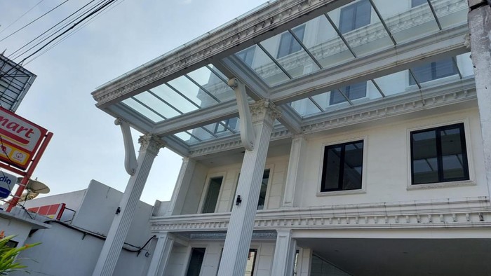Rumah terhimpit hotel di Bekasi/Almadinah Putri Briliian-detikproperti