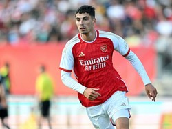 Havertz sepertinya jalani peran baru jadi mesin The Gunners di lini kedua. Tentu, para fans juga berharap gol dan assist bisa datang darinya (Twitter @ArsenalBuzzCom)