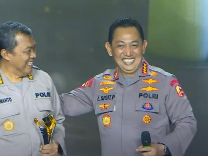 Kombes Darmanto dan Kapolri Jenderal Listyo Sigit Prabowo (dok. detikcom)