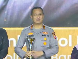 Eks Kapolres Jember Kombes Kusworo Raih Polisi Inovatif Hoegeng Awards 2023