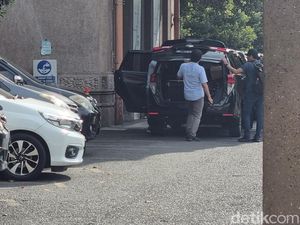 KPK Geledah Kantor PTPN XI Surabaya