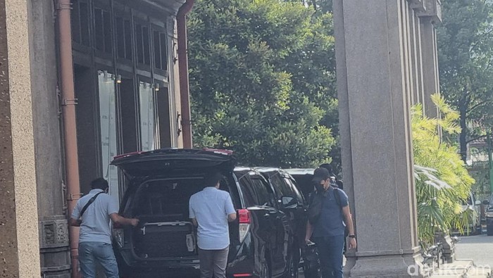 KPK Geledah Kantor PTPN XI Surabaya