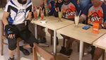 Momen Lucky Hakim Santap Nasi Padang hingga Nasi Goreng Jangkrik