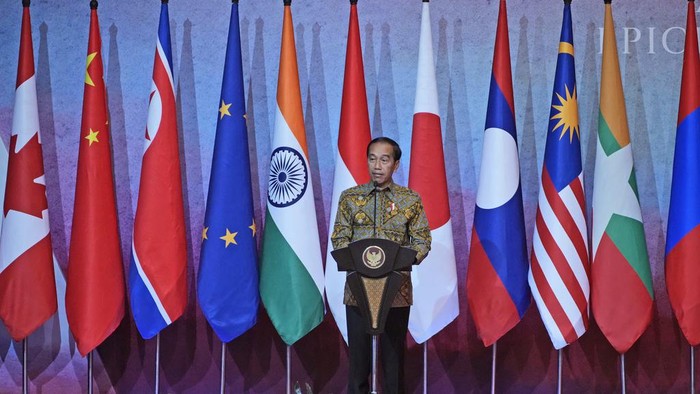 Indonesian President Joko Widodo delivers his speech during the courtesy calls of ministers at the Association of Southeast Asian Nations (ASEAN) Foreign Ministers' Meeting in Jakarta, Indonesia, Friday, July 14, 2023. (AP Photo/Achmad Ibrahim, Pool)
