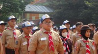 SMAN 78 Jakarta membuka kegiatan MPLS secara resmi dengan kegiatan apel pagi. Para siswa baru nampak kompak memakai seragam pramuka dan berbaris rapi di lapangan pada Rabu (12/7/2023). Foto: Dok SMAN 78 Jakarta