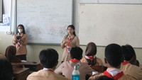 Di dalam kelas, siswa baru diberikan materi pengenalan kurikulum merdeka, tata tertib sekolah, hingga wawasan wiyata mandala. Adapun penyampaian materi penguatan iman dan takwa serta sopan santun dilaksanakan di tempat khusus sesuai dengan agama siswa masing-masing. Foto: Dok SMAN 78 Jakarta
