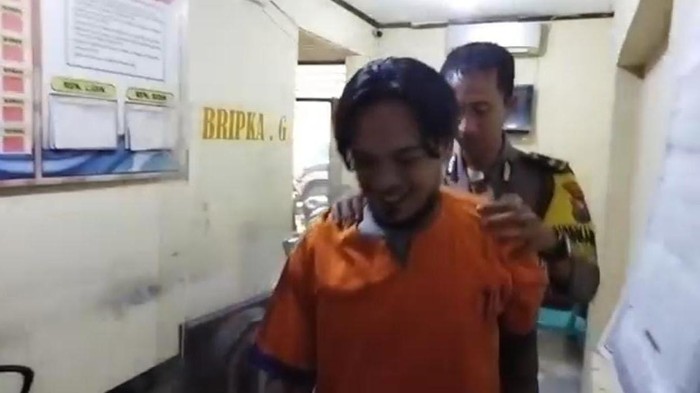 MRT, pelaku pencurian durian di Banyuwangi saat ditangkap