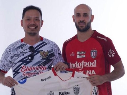 Potret Mohammed Rashid seusai resmi merapat ke Bali United.