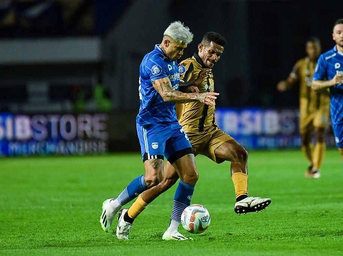 Persib vs Dewa United di Liga 1, Jumat (14/7/2023).