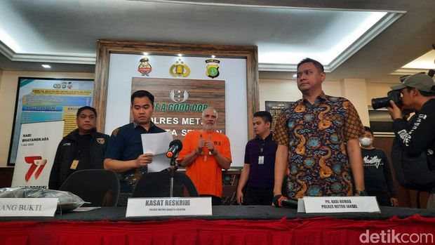 Pierre Gruno resmi ditahan polisi terkait kasus pemukulan di bar Jaksel