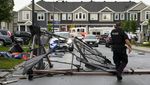 Penampakan Atap Rumah Jebol Diterjang Tornado di Kanada