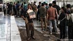 Ngebludak! Begini Potret Ramainya Para Pencari Kerja