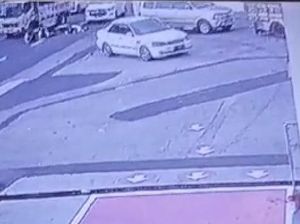 Pengemudi Sedan Santuy Kabur Usai Senggol Motor di SPBU Klaten Diamankan!