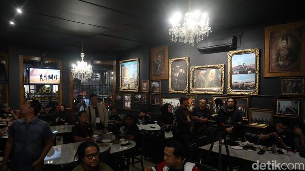 Restoran Ahmad Dhani.