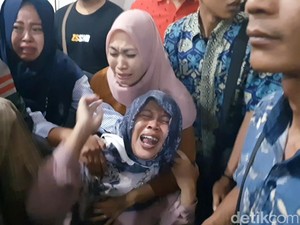 Sidang Vonis Pembunuhan Siswi SMP di Mojokerto Ricuh: Putusanmu Keliru Pak