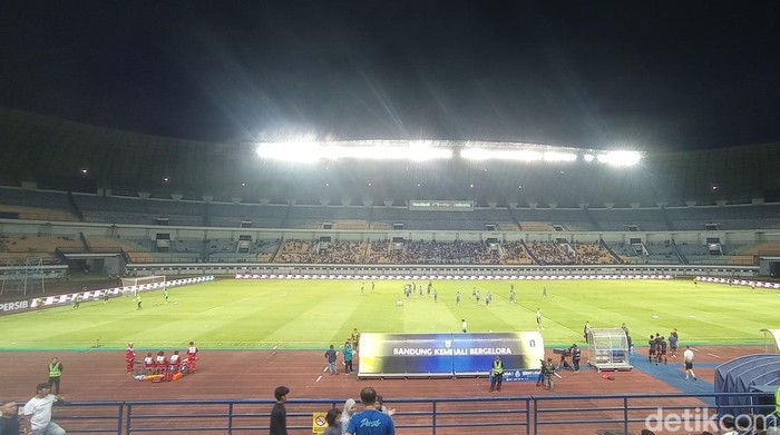 Suasana di Stadion GBLA Bandung.
