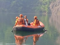 ABG di Depok Tewas Tenggelam Saat Ambil Kail Pancing di Sungai Ciliwung