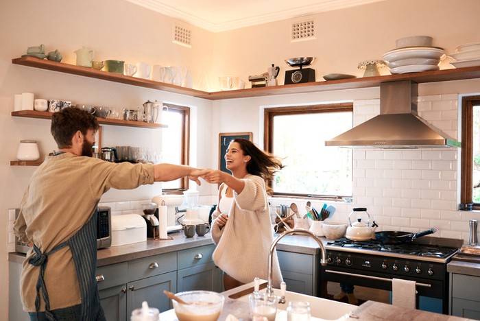 Ampuh! 5 Tips Mengusir Bau Busuk di Dapur yang Mengganggu